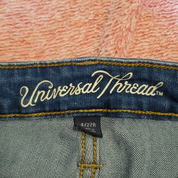 Universal Thread High Rise Jegging - Size 4 - Picture 2 of 3